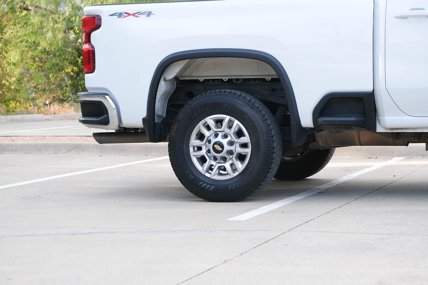 Photo 12 of this Chevrolet Silverado 2500HD