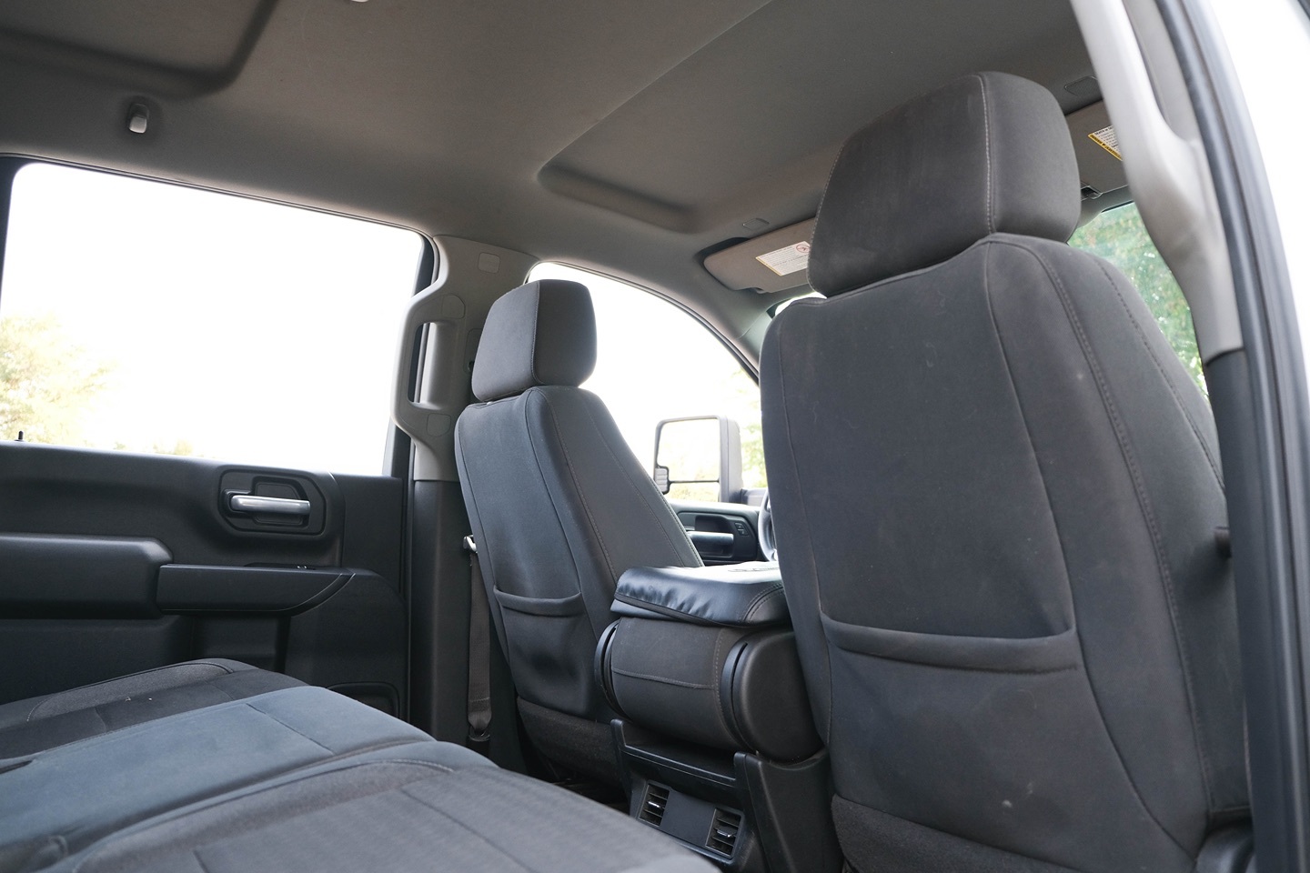 Photo 25 of this Chevrolet Silverado 2500HD