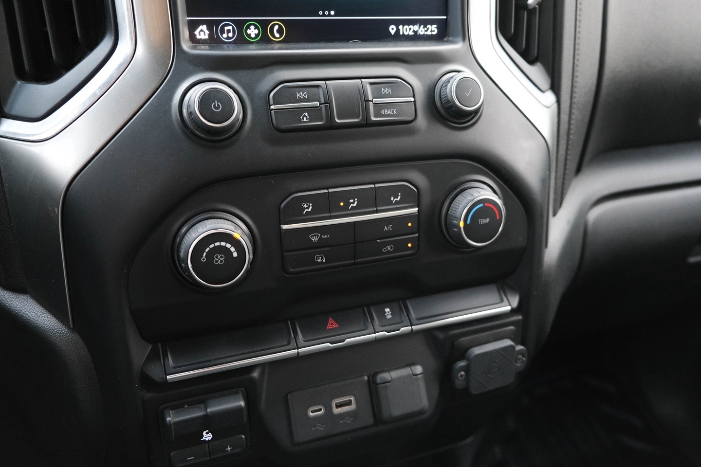 Photo 37 of this Chevrolet Silverado 2500HD