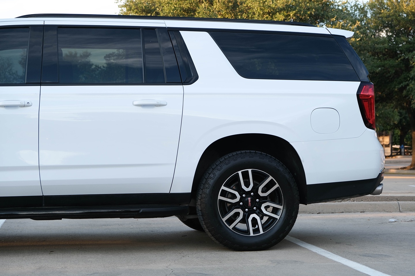 Photo 8 of this GMC Yukon XL