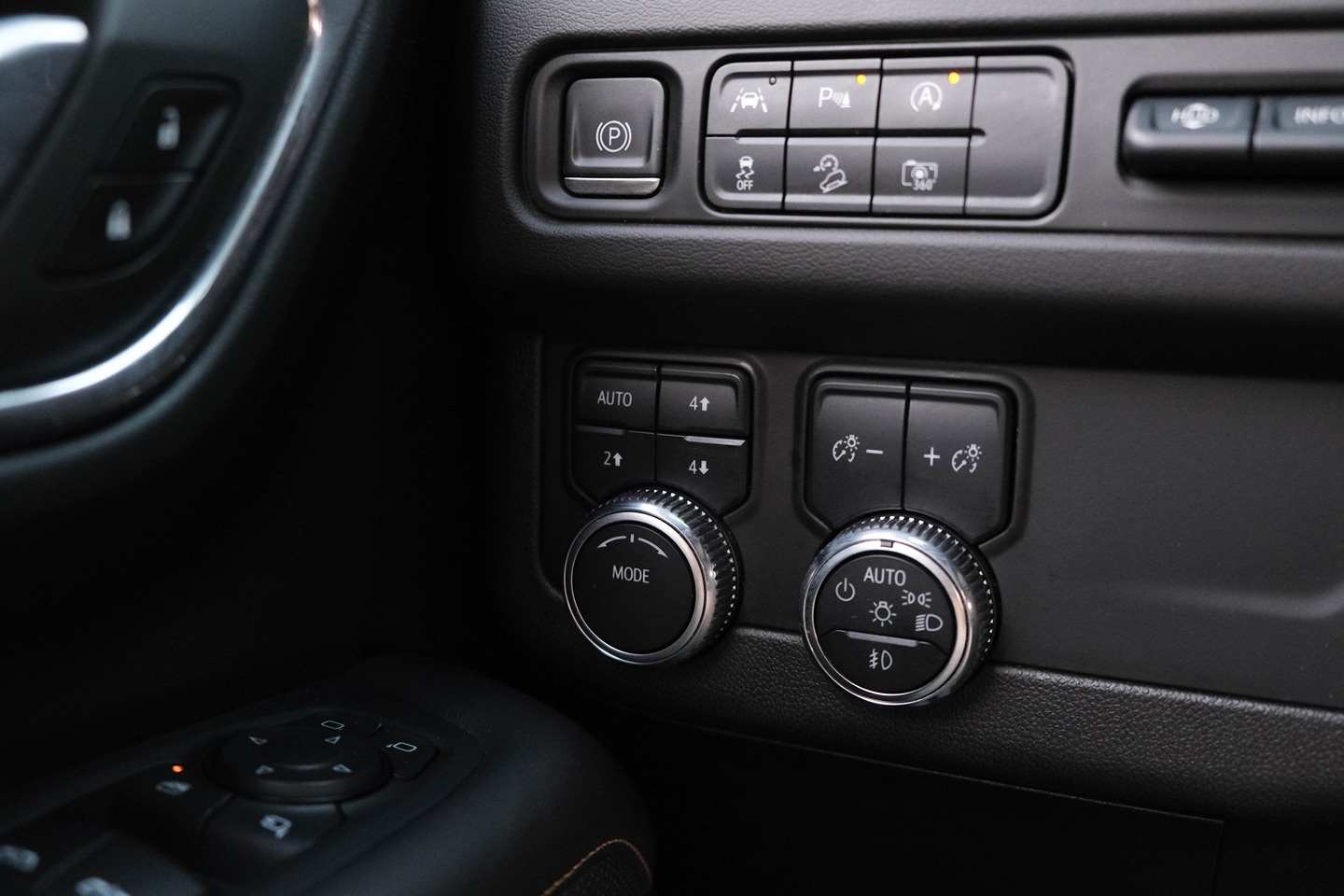 Photo 39 of this GMC Yukon XL