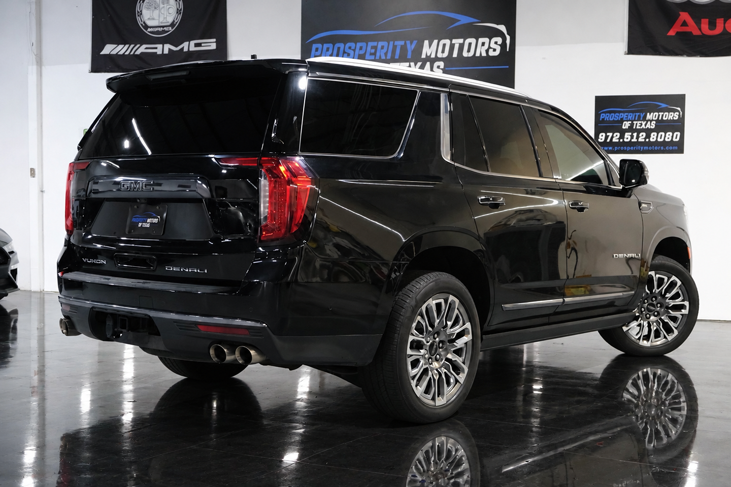 Photo 15 of this GMC Yukon