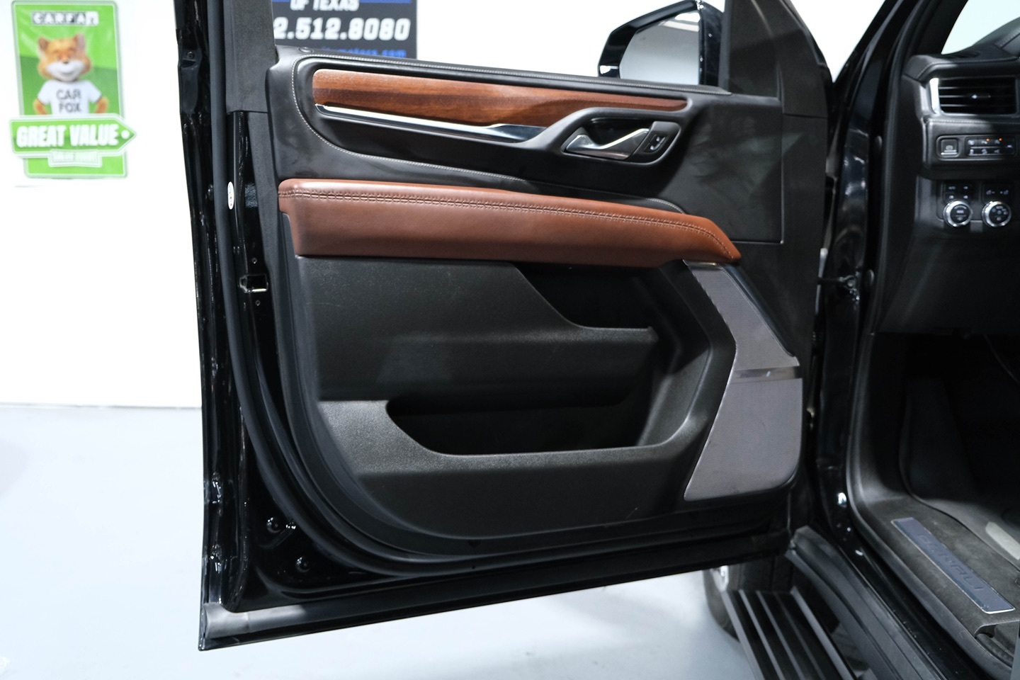 Photo 18 of this GMC Yukon