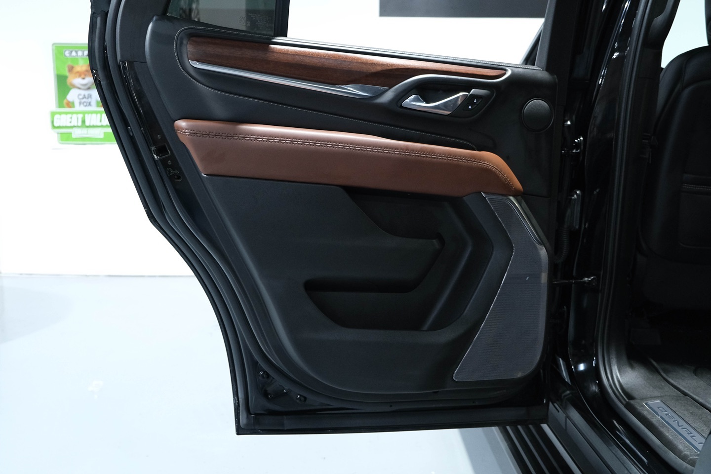 Photo 22 of this GMC Yukon