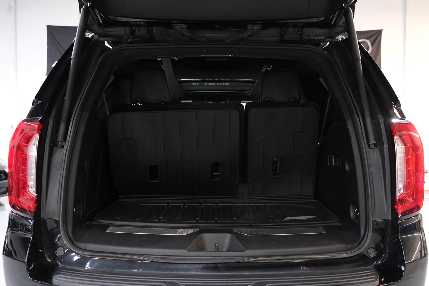 Photo 25 of this GMC Yukon