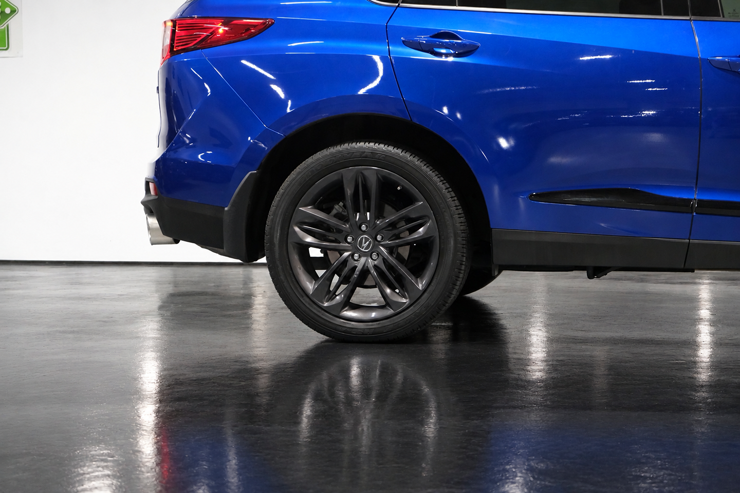 Photo 10 of this Acura RDX