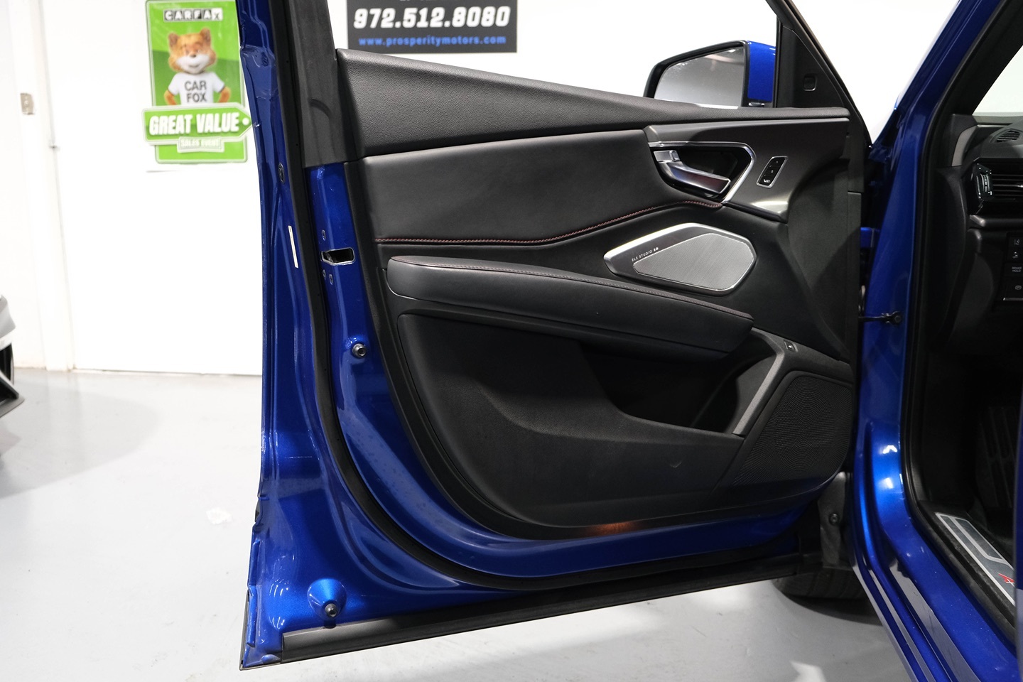 Photo 16 of this Acura RDX