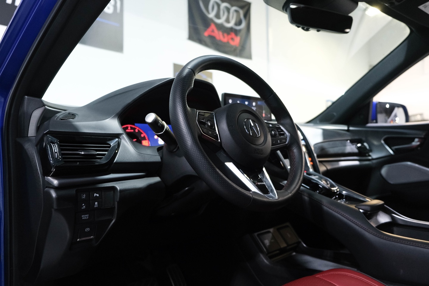 Photo 17 of this Acura RDX