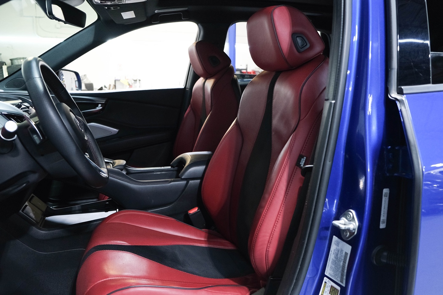 Photo 18 of this Acura RDX