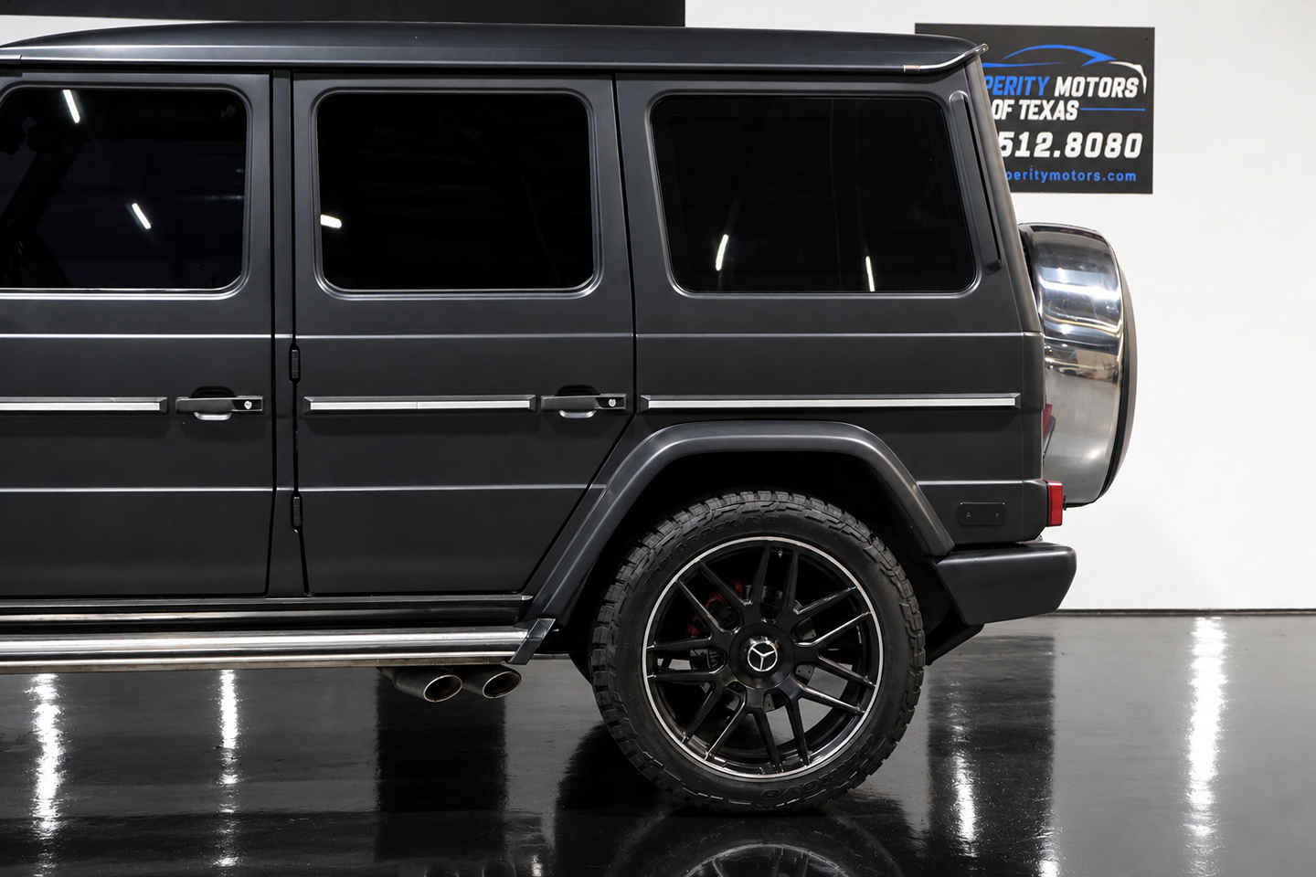 Photo 8 of this Mercedes-Benz AMG G 63