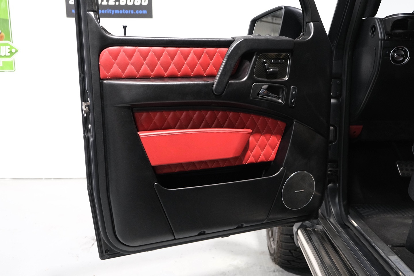 Photo 19 of this Mercedes-Benz AMG G 63