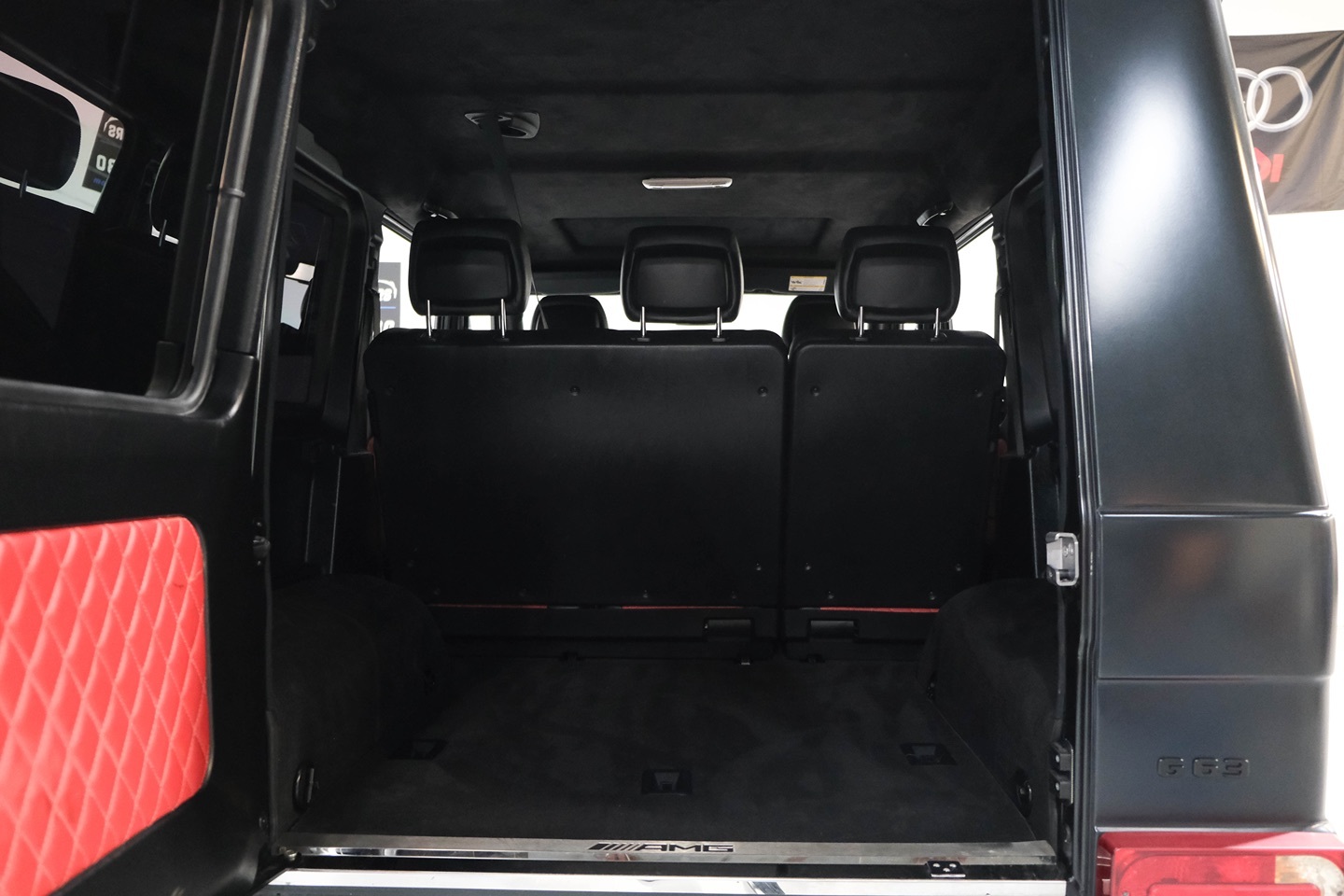 Photo 25 of this Mercedes-Benz AMG G 63