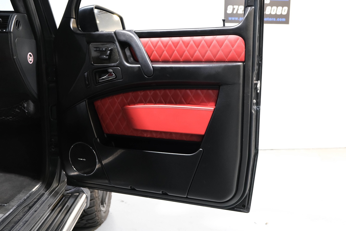 Photo 29 of this Mercedes-Benz AMG G 63