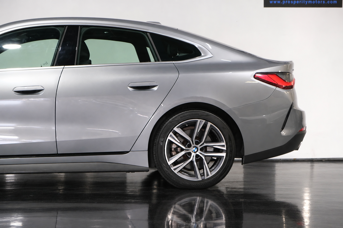 Photo 8 of this BMW 4 Series