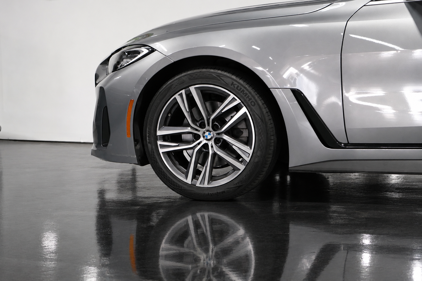 Photo 9 of this BMW 4 Series