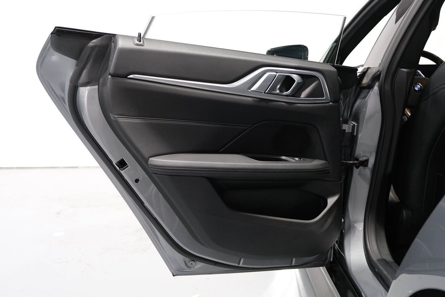 Photo 23 of this BMW 4 Series