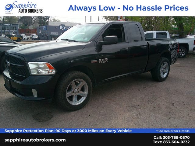 2017 RAM 1500 Express Quad Cab 4WD Negro (Brilliant Black Crystal Pearlcoat) Camioneta Todo terreno Automática