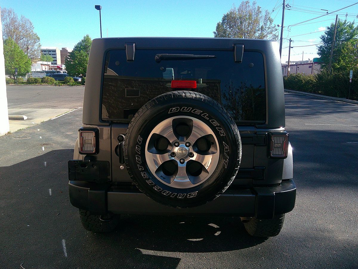 2017 Jeep Wrangler Unlimited Sahara - Photo 3