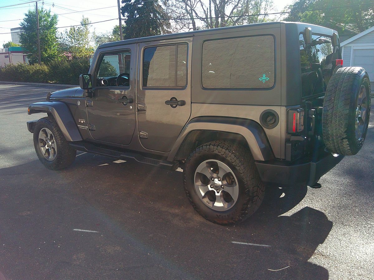 2017 Jeep Wrangler Unlimited Sahara - Photo 5