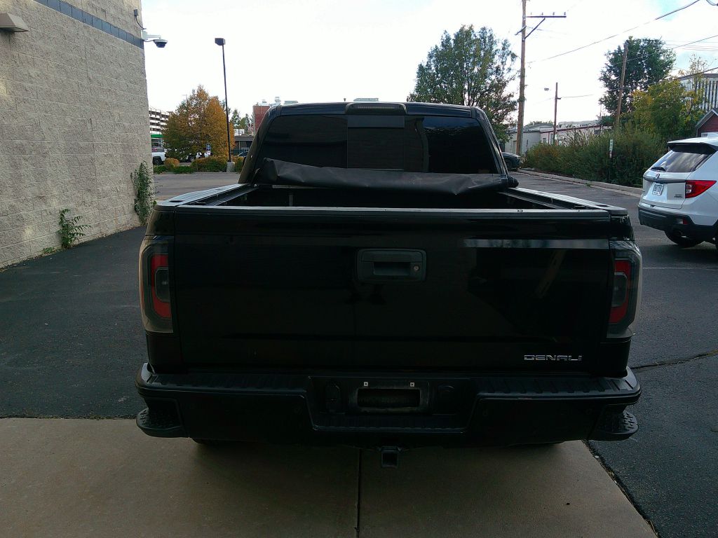 Photo 3 of this GMC Sierra 1500