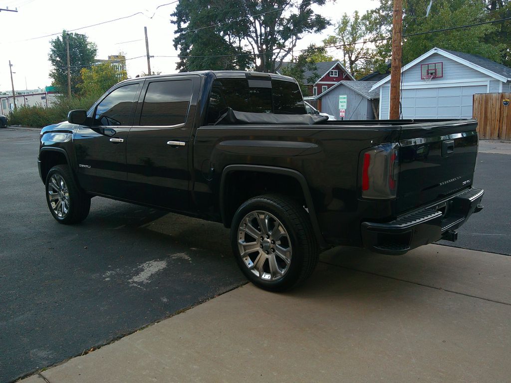 Photo 4 of this GMC Sierra 1500