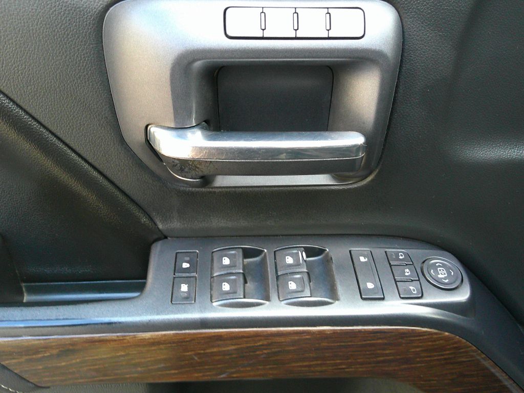 Photo 12 of this GMC Sierra 1500