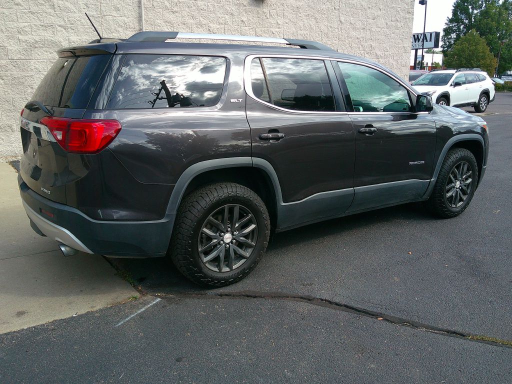 GMC Acadia photo 5