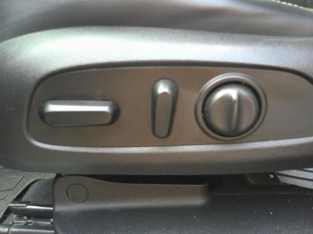 GMC Acadia photo 11
