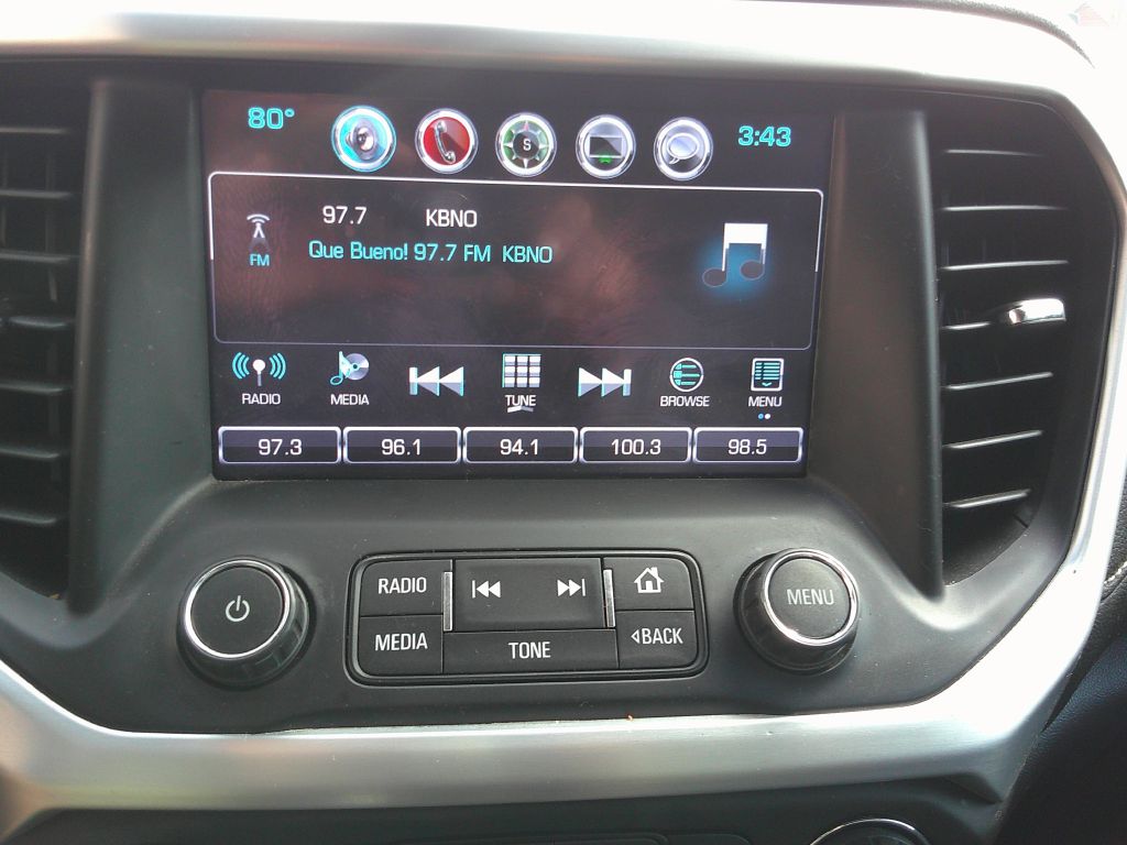 GMC Acadia photo 13