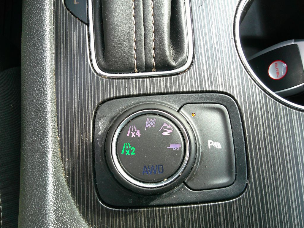GMC Acadia photo 14