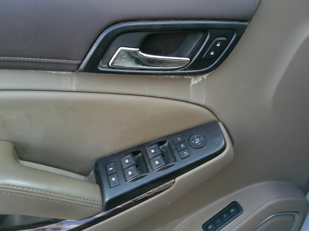 Photo 7 of this GMC Yukon