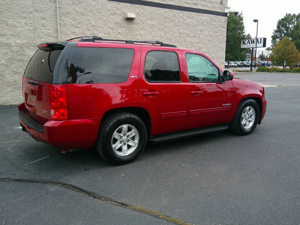 GMC Yukon photo 4