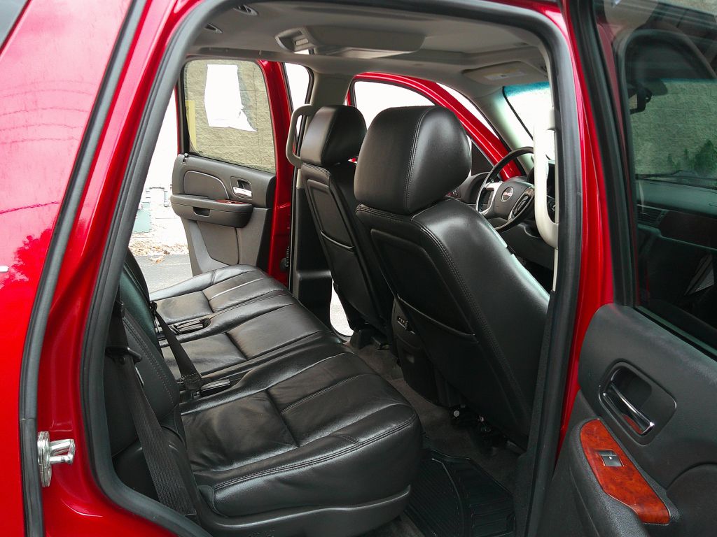 GMC Yukon photo 11