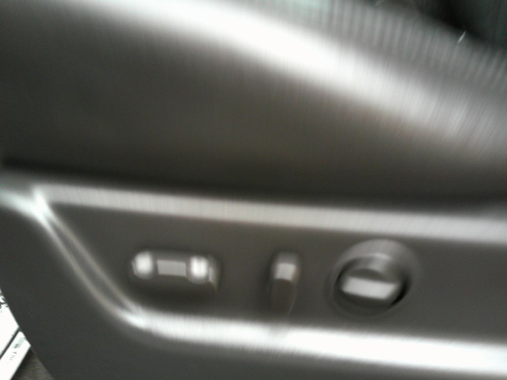 GMC Yukon photo 13