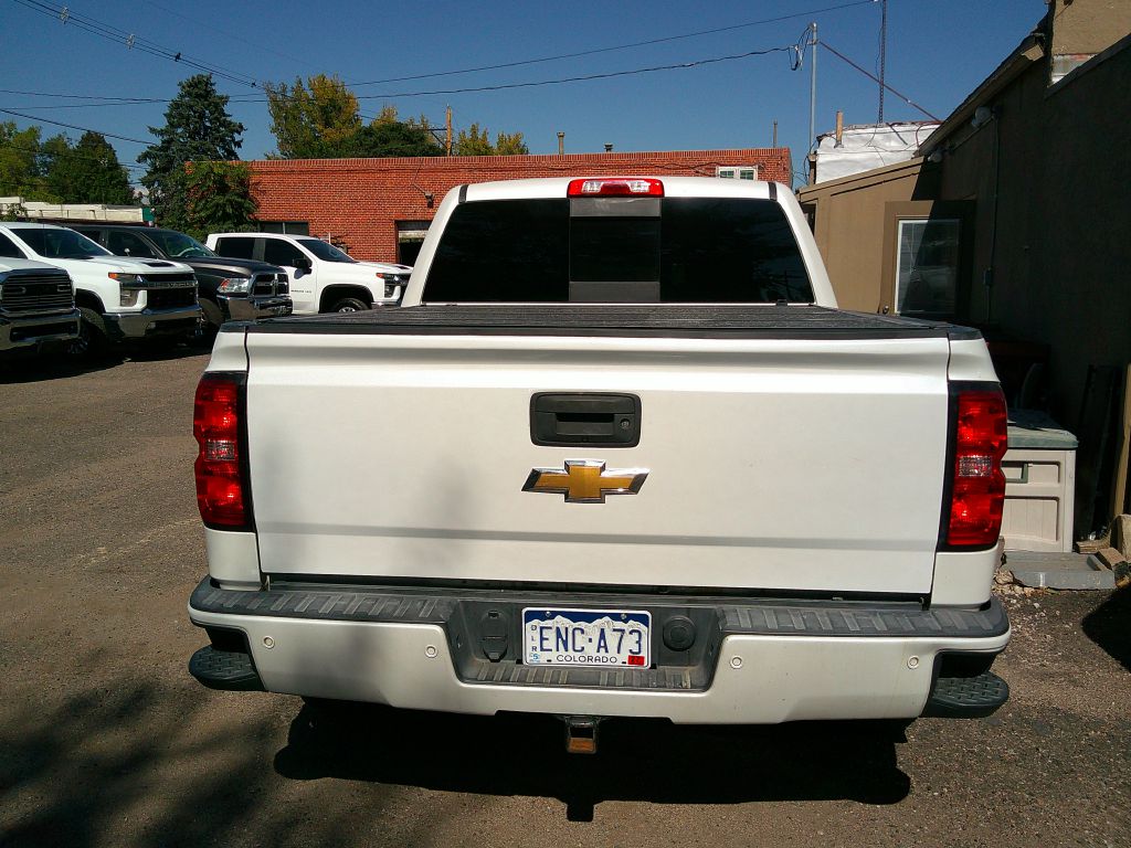 Photo 3 of this Chevrolet Silverado 1500