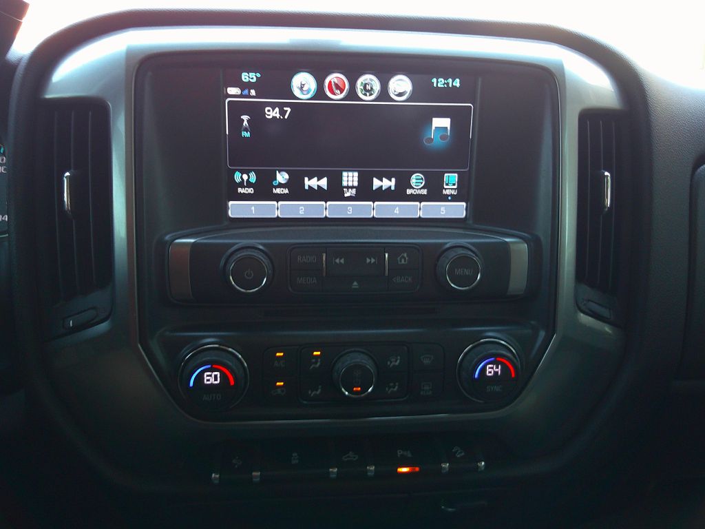 Photo 13 of this Chevrolet Silverado 1500