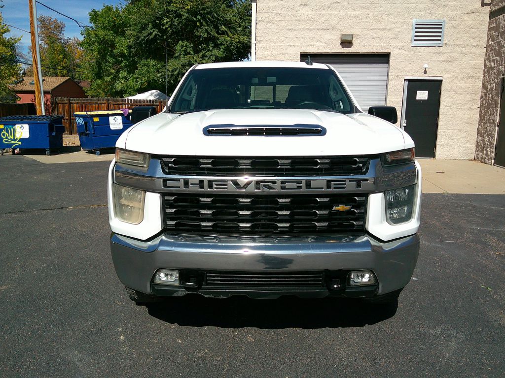 Photo 2 of this Chevrolet Silverado 2500HD