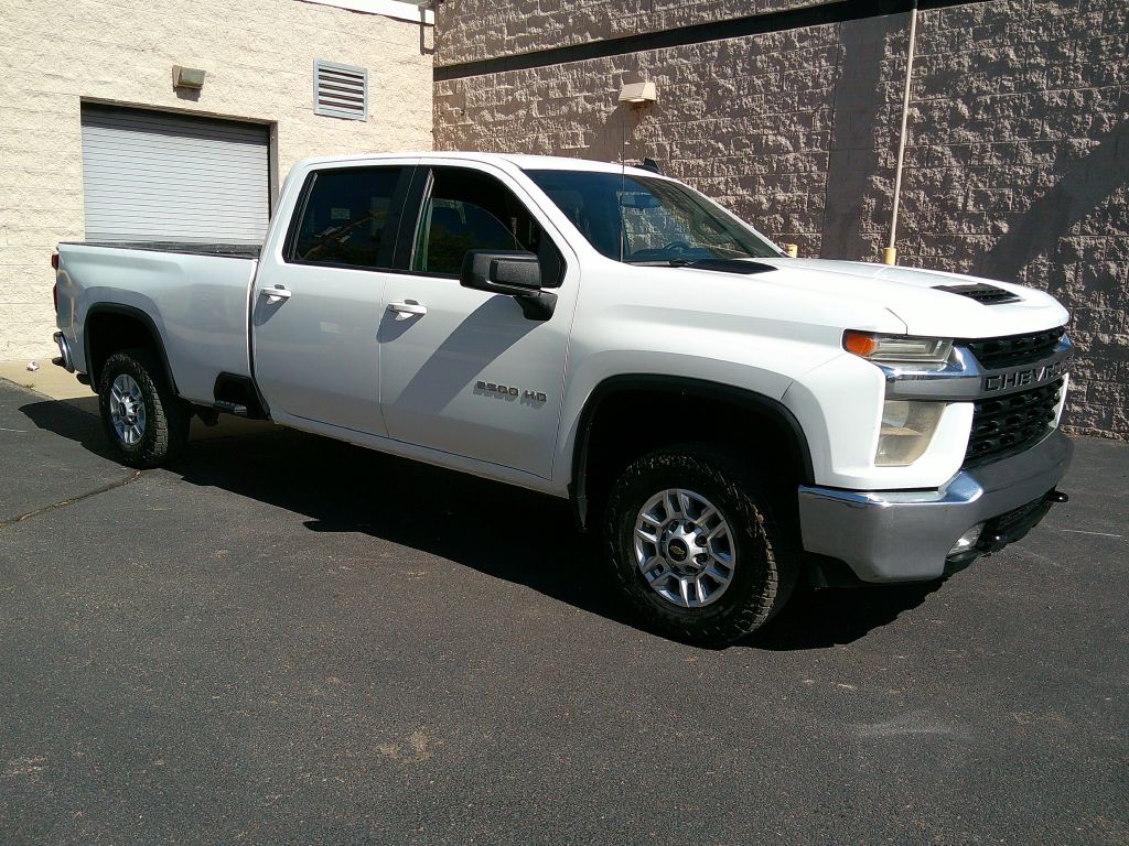 Photo 6 of this Chevrolet Silverado 2500HD