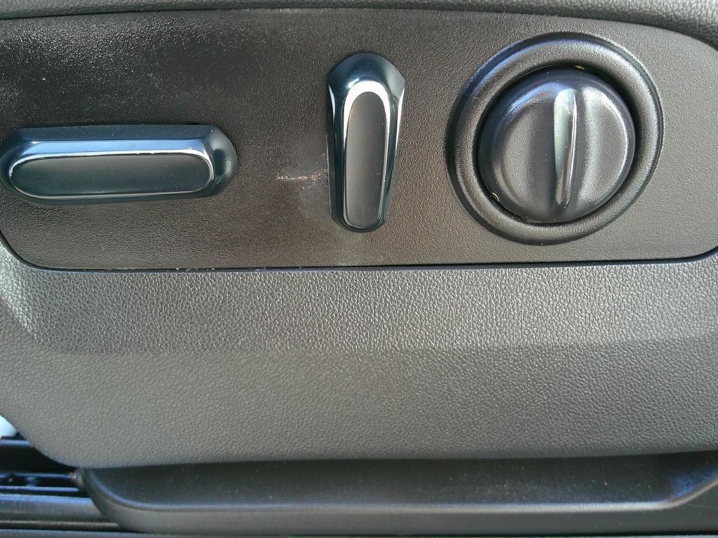 Photo 13 of this Chevrolet Silverado 2500HD