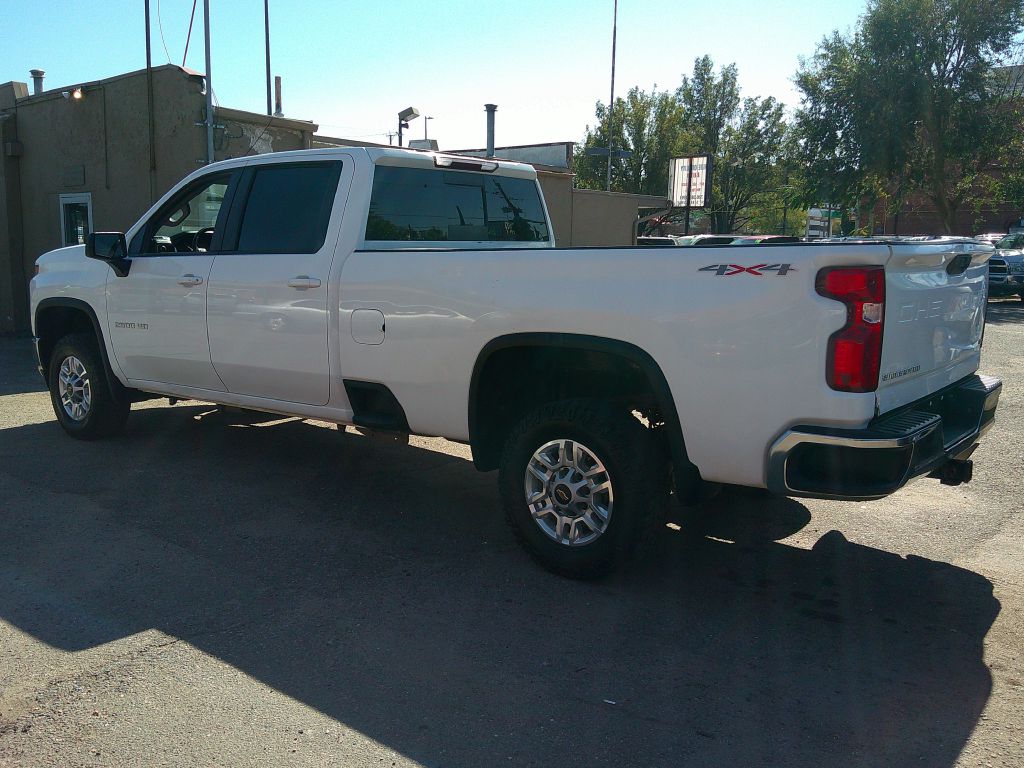 Chevrolet Silverado photo 4