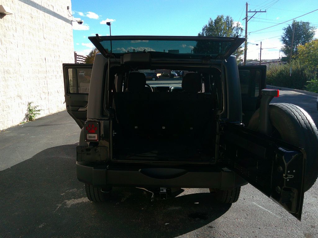 Jeep Wrangler photo 11