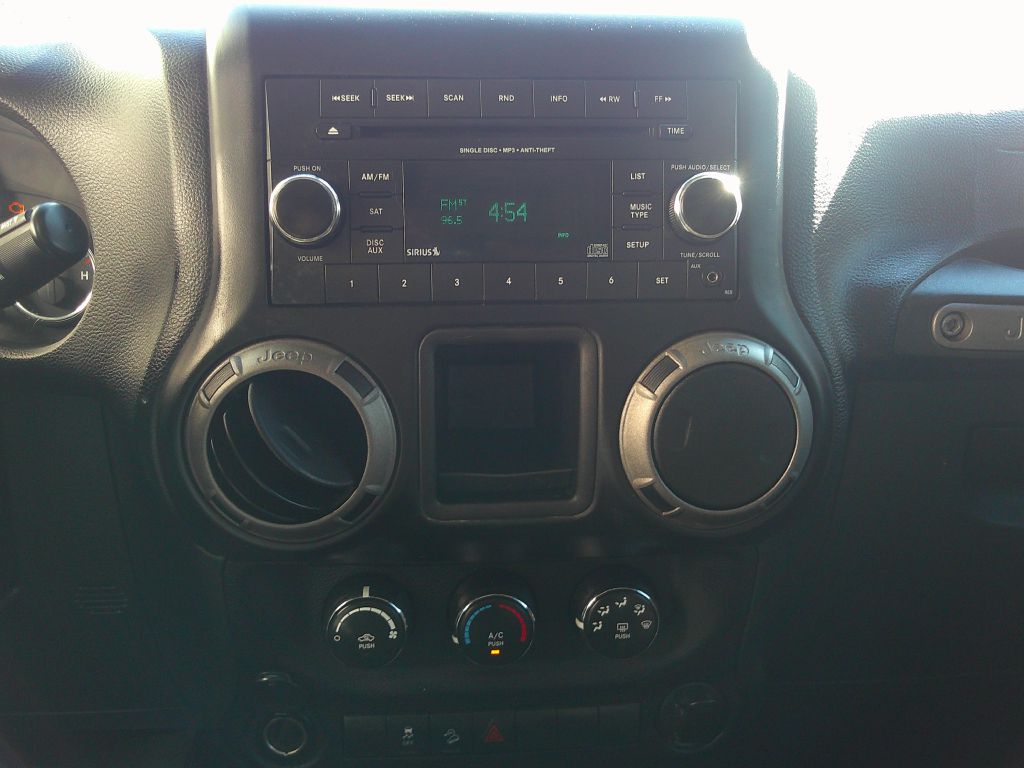Jeep Wrangler photo 13