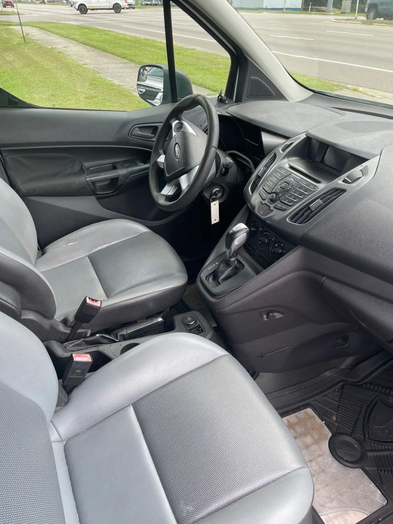 Photo 6 of this Ford Transit Connect