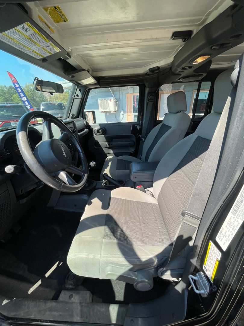 Photo 10 of this Jeep Wrangler