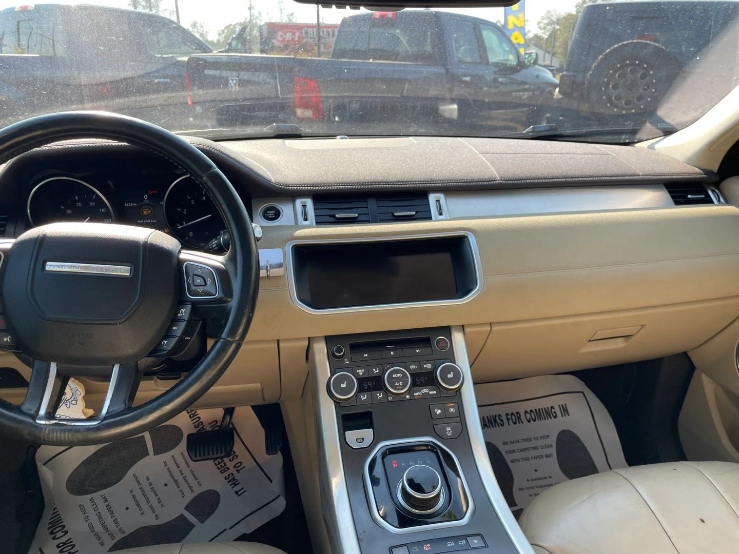 Photo 11 of this Land Rover Range Rover Evoque