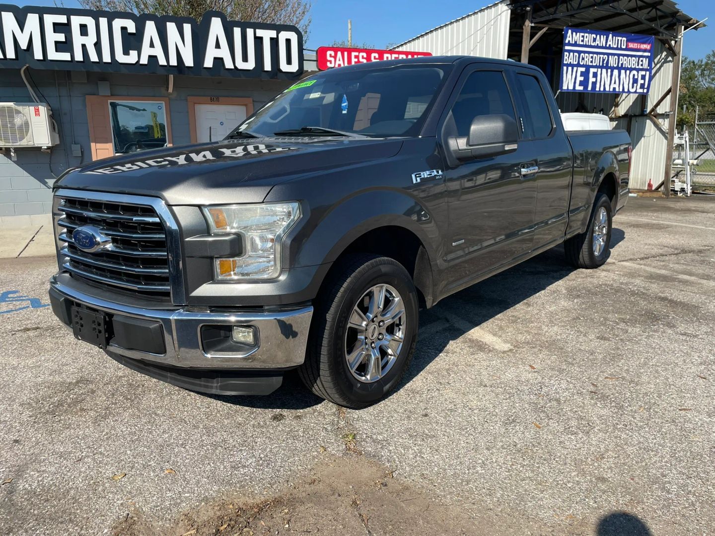 Photo 2 of this Ford F-150