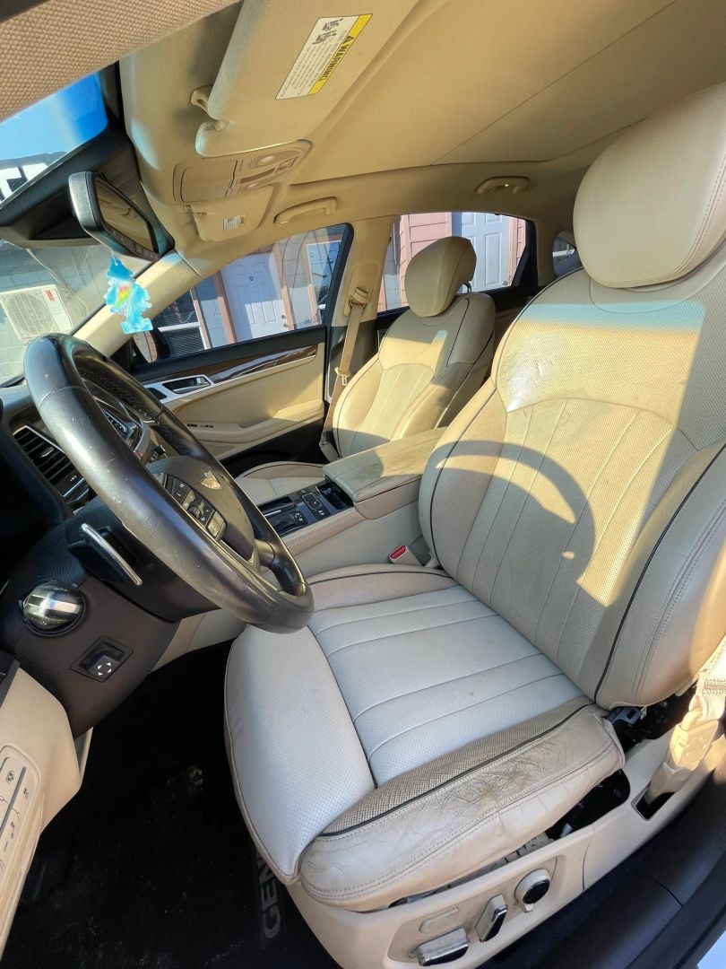 Photo 9 of this Hyundai Genesis
