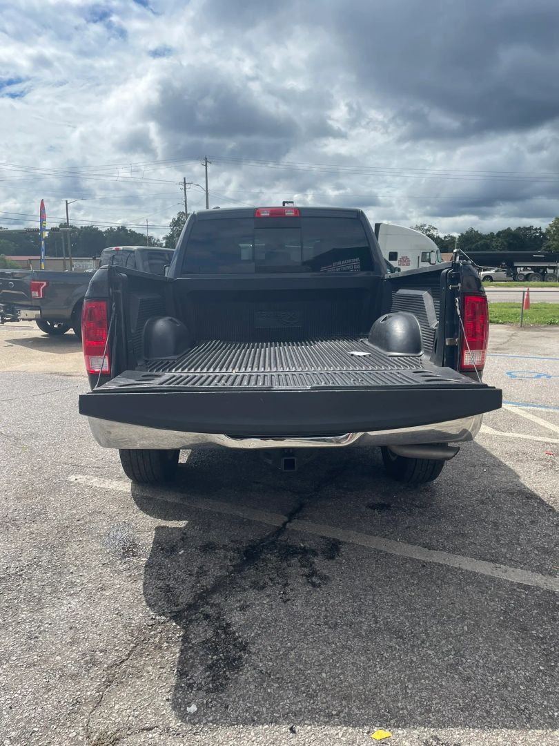 Photo 6 of this Ram 1500
