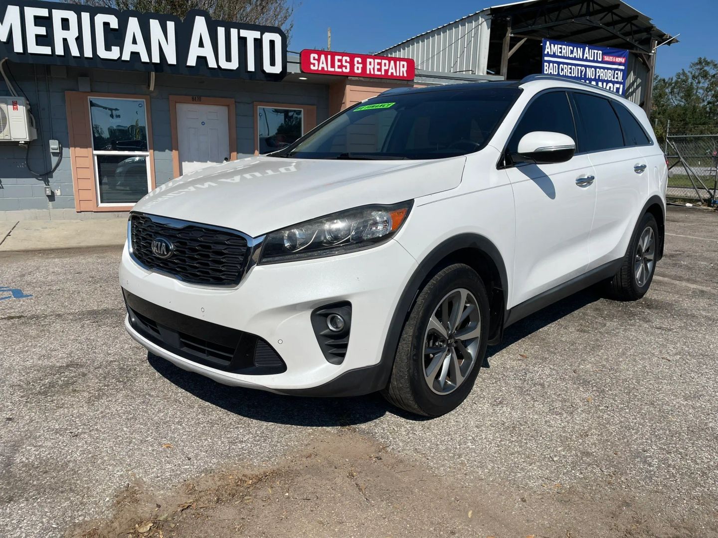 Photo 2 of this Kia Sorento