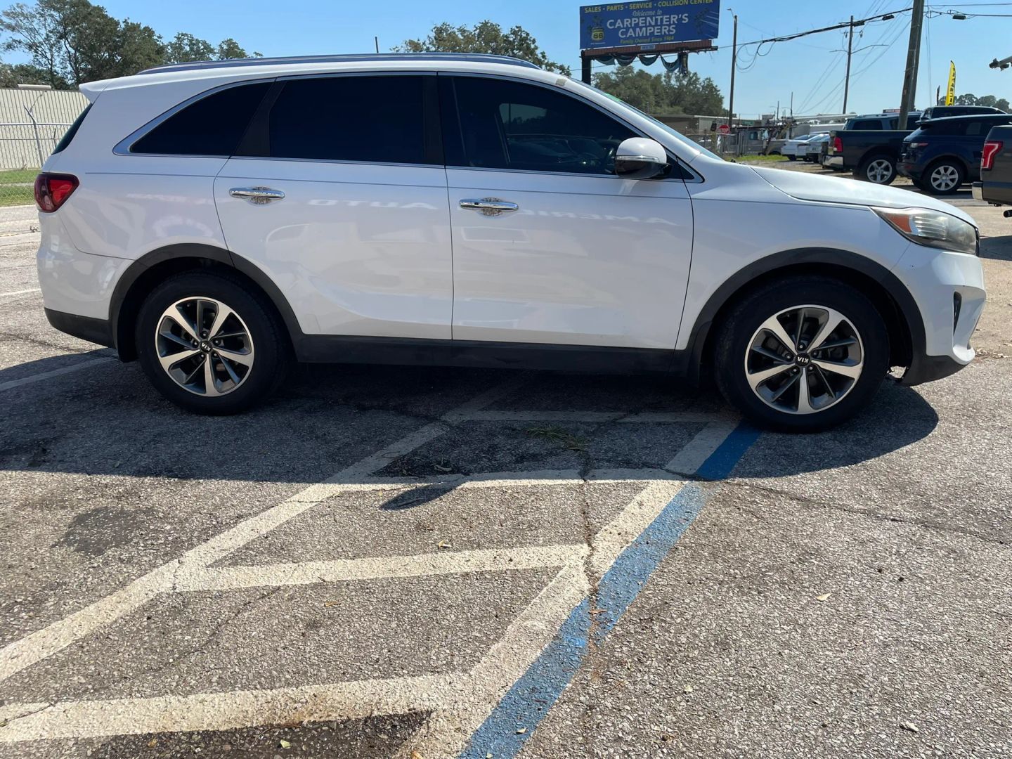 Photo 5 of this Kia Sorento